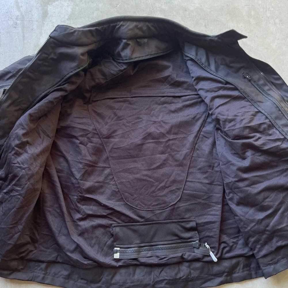 Burton hooded softshell
